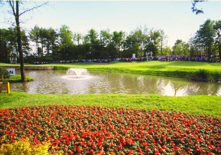 GOLF WITH MOTORHOME IN LOMBARDY